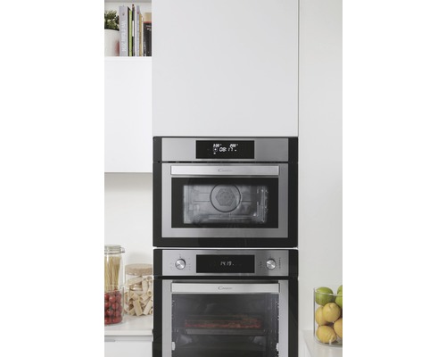 Vestavná mikrovlnná trouba a trouba v kuchyňské lince