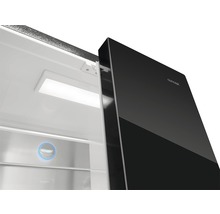 Otevřená lednice značky Concept