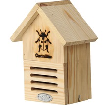Dřevěný domeček pro berušky se štěrbinami jako vstup