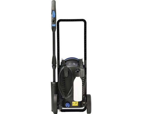 Vysokotlaký čistič se stříkací tryskou, navijákem kabelu a lahví na čisticí prostředek