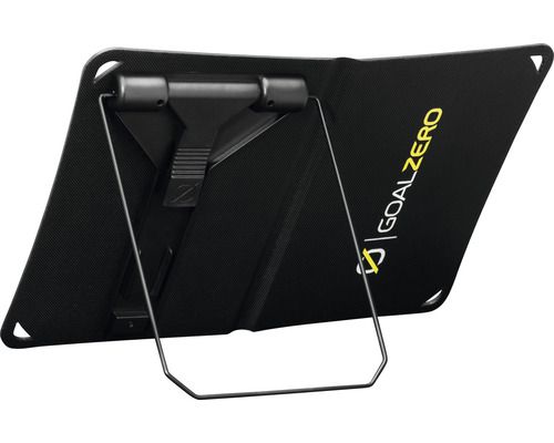 Logo Goal Zero na přenosném solárním panelu se stojanem