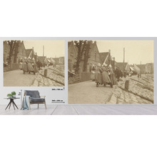 Nástěnná malba s historickou pouliční scénou, rozměry 340 x 254 centimetrů