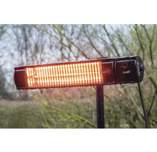 Elektrický ohřívač na stojanu pro venkovní použití