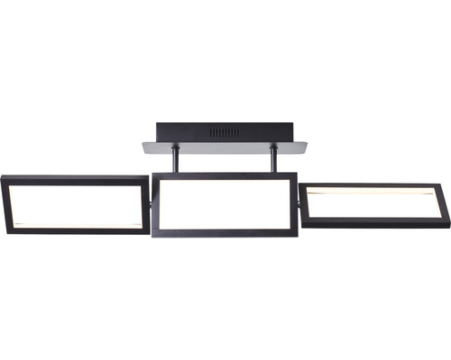 Černé stropní svítidlo se třemi obdélníkovými LED panely.