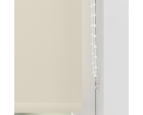 Rolety s řetízkovým ovládáním v okně