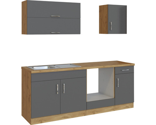 Kuchyňská linka s dřezem, horními a dolními skříňkami v dřevěném dekoru a šedé barvě