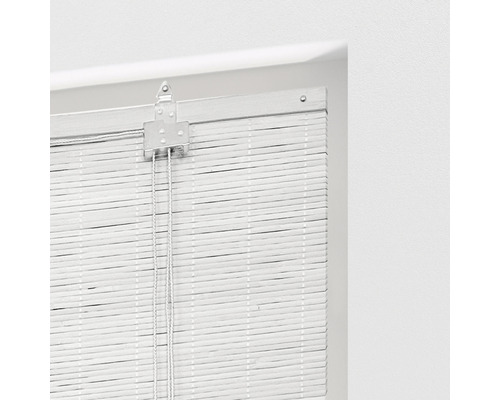 Detail bambusové žaluzie s tahacími šňůrami