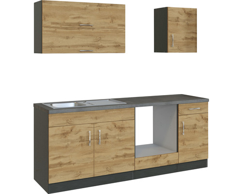 Kuchyňská linka s dřezem a horními skříňkami