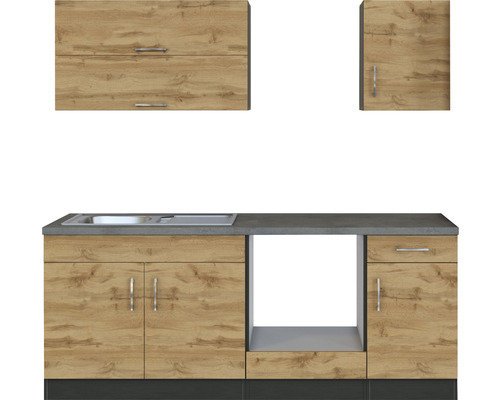 Kuchyňská linka s dřezem, horními skříňkami a spodními skříňkami v dřevěném dekoru