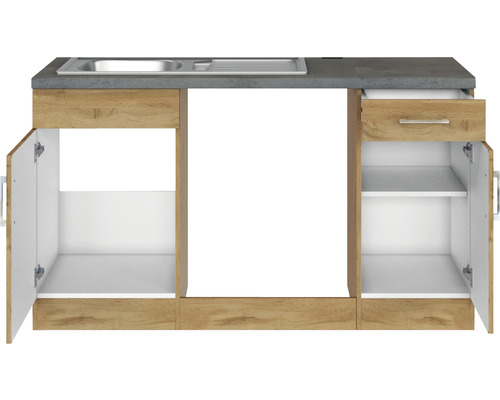 Kuchyňská linka s dřezem, pracovní deskou, zásuvkou a otevřenými skříňkami