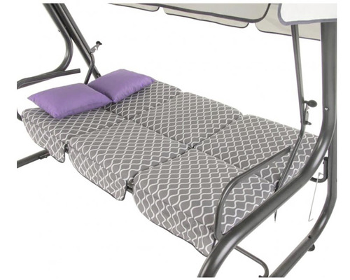 Zahradní houpačka se šedými vzorovanými podložkami a fialovými polštáři