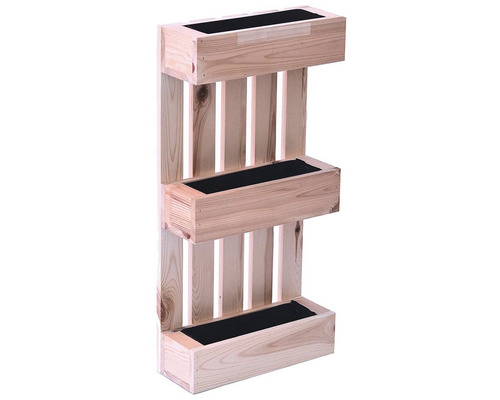 Dřevěná paleta se třemi truhlíky pro vertikální výsadbu