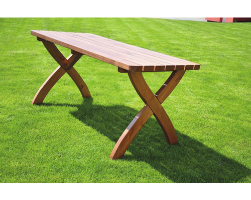 Dřevěný stůl s rámem ve tvaru X pro venkovní použití