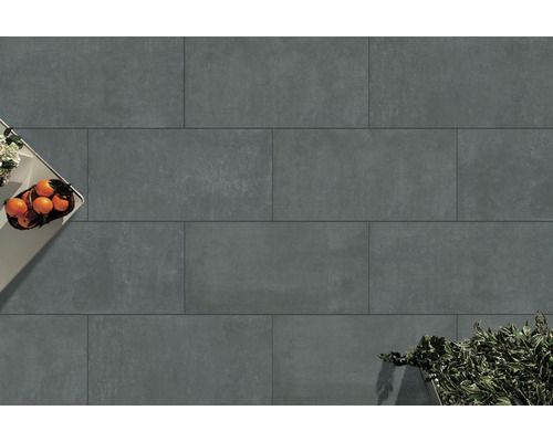 Šedé podlahové dlaždice s rostlinami a ovocem