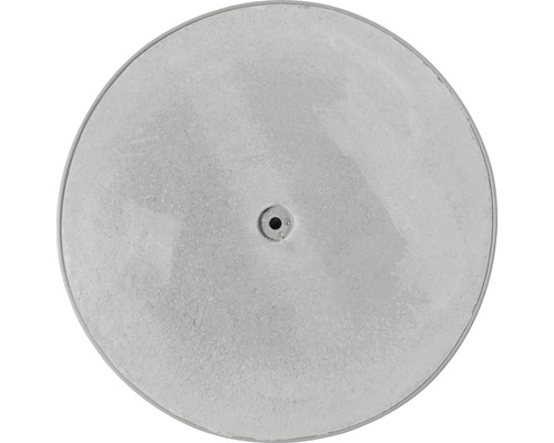 Kulatá betonová terasová deska s otvorem