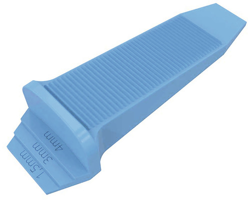 Plastová distanční klín s údaji o velikosti