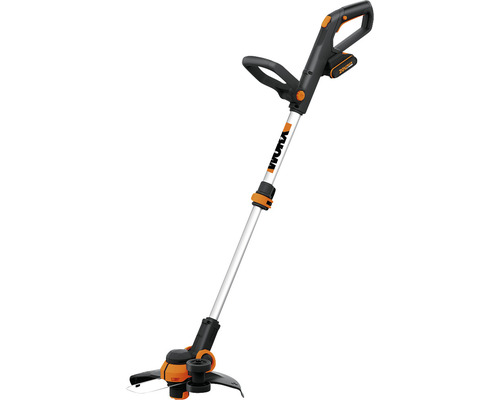 Akumulátorový vyžínač s teleskopickou tyčí pro zahradu.