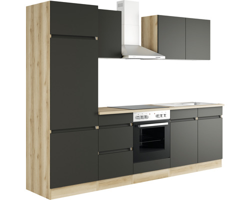 Kuchyňská linka se závěsnými skříňkami, dřezem a sporákem