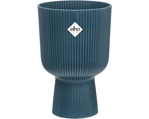 Květináč z plastu s žebrovaným povrchem