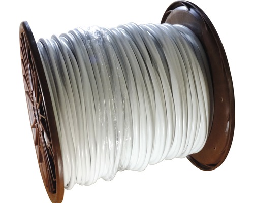 Plastový kabel na cívce