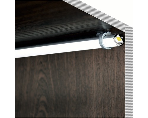 LED podlinkové svítidlo namontované ve skříni