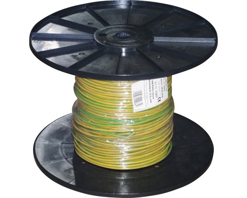 Zemnicí kabel na černé kabelové cívce