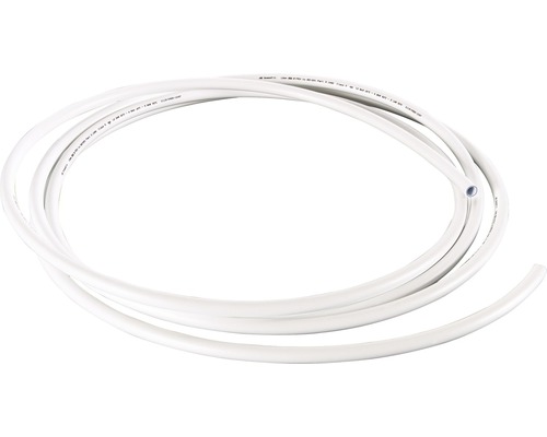 Bílá hadice na pitnou vodu ve tvaru prstence