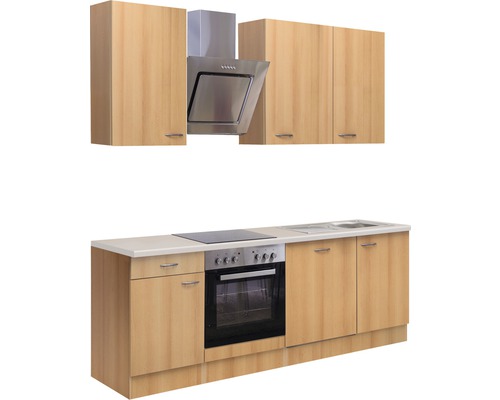 Vestavěná kuchyně se závěsnými skříňkami, digestoří, dřezem a sporákem