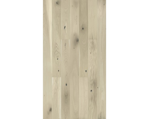 Světlá dřevěná podlaha z dubového dřeva