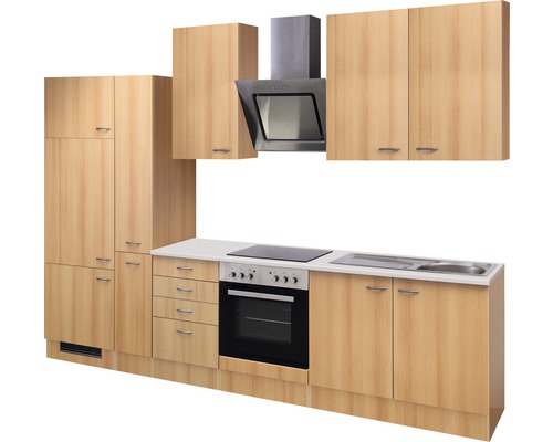 Kuchyňská linka se závěsnými skříňkami, digestoří, dřezem a elektrospotřebiči