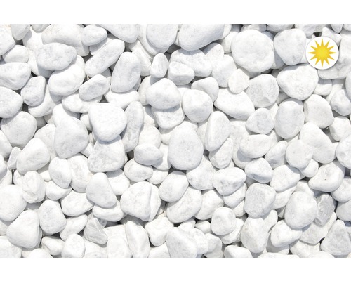 Bílé okrasné oblázky jako volně ložené zboží