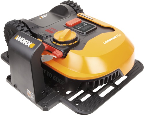 Robotická sekačka Worx Landroid na nabíjecí stanici