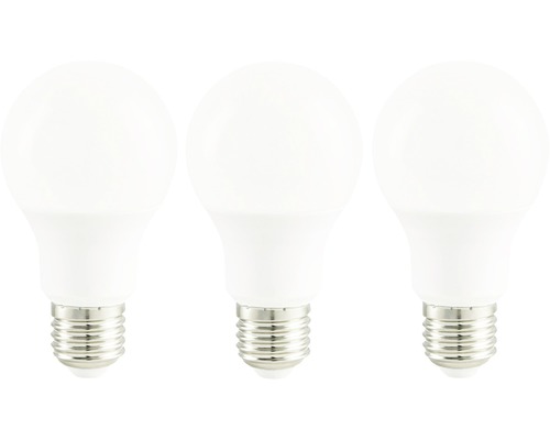 Tři LED žárovky s paticí E27