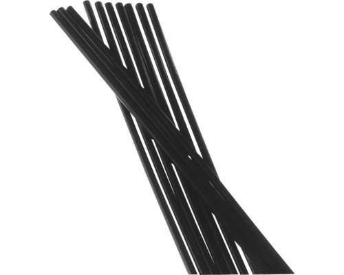 Černé vonné tyčinky v detailu