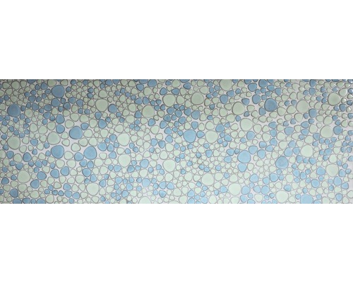 Mozaiková dlaždice s nepravidelně tvarovanými kameny