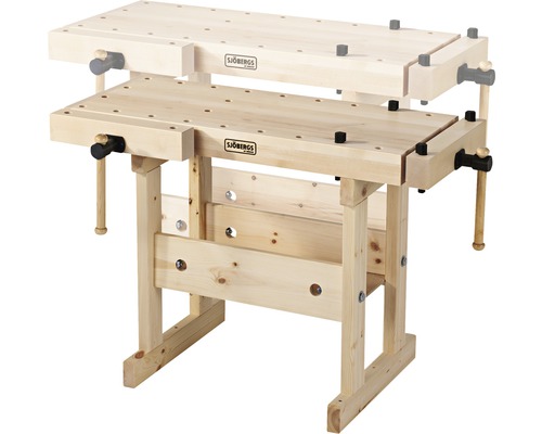Dřevěná pracovní lavice se svěrákem a úložným prostorem