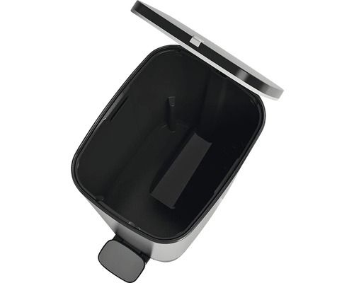 Otevřený odpadkový koš s pedálem