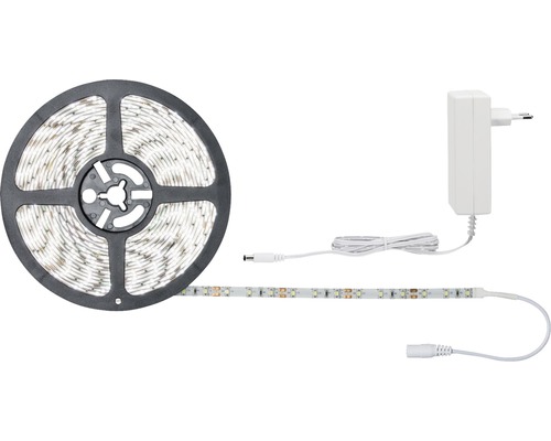 LED pásek na roli s napájecím zdrojem