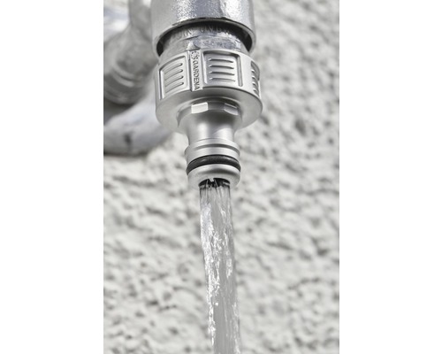 Kohoutek Gardena s tekoucí vodou