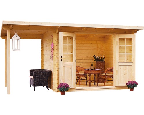 Dřevěný zahradní domek s verandou, nábytkem a dekoracemi do zahrady