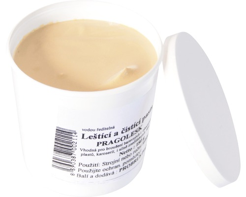 Čisticí pasta v bílé nádobě s odstraněným víkem