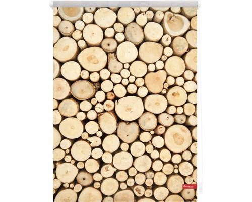 Roleta s motivem stohu dřeva