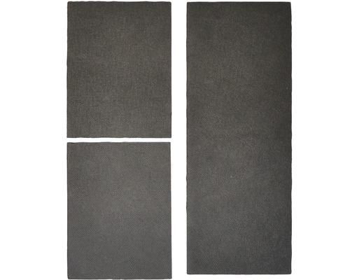 Tři zvukové izolační panely pro snížení hluku.