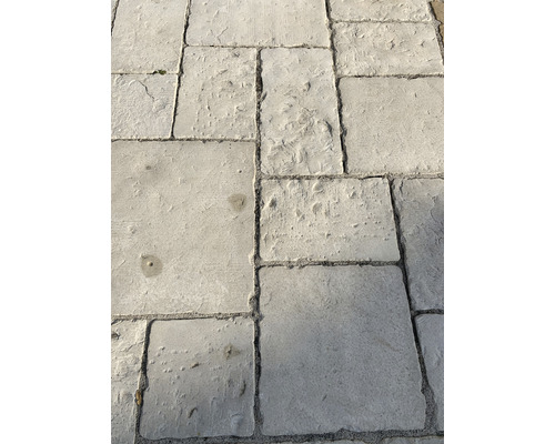 Betonová dlažba Old Town slonovinová 4,1 cm Pokládka betonové dlažby ve venkovním prostředí