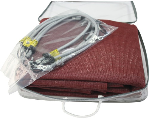 Sluneční plachta s napínacími lanky v průhledné tašce