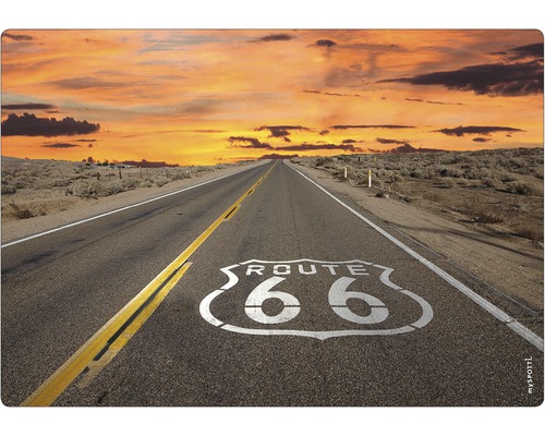 Obkladový panel do kuchyně mySPOTTI pop Route 66 41x59 cm Fotografie prázdné silnice s namalovanou Route 66 pod zataženou oblohou při západu slunce.