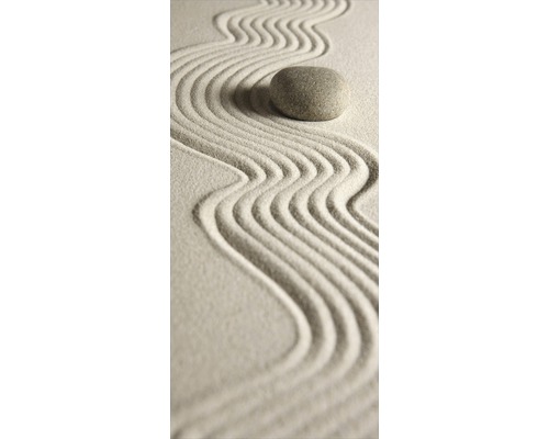 Zenová zahrada s hrabaným pískem a kamenem