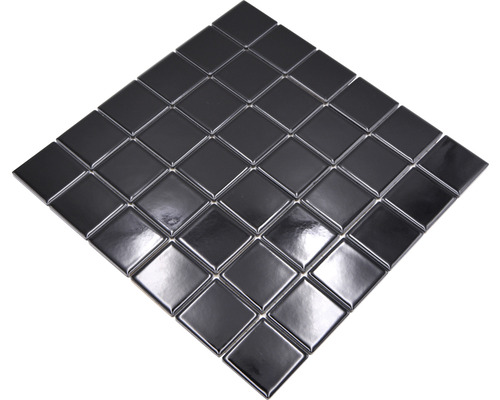 Mozaiková dlaždice s čtvercovými, lesklými prvky