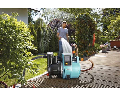 Zahrada s automatickou domácí vodárnou při zavlažování zahrady