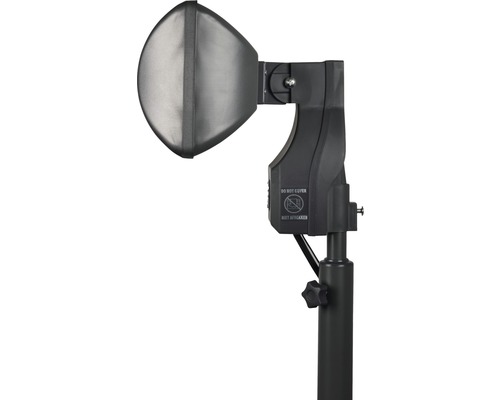 Infrazářič na stativu pro generování tepla